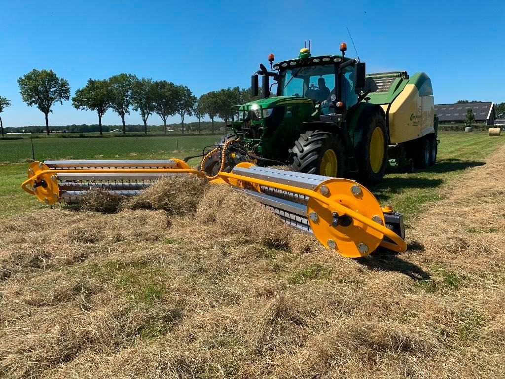 Elho V-Twin 600 zwader fronthark balkenhark zwad hark - Obracač sena: obrázok 1 Elho V-Twin 600 zwader fronthark balkenhark zwad hark - Obracač sena: obrázok 1