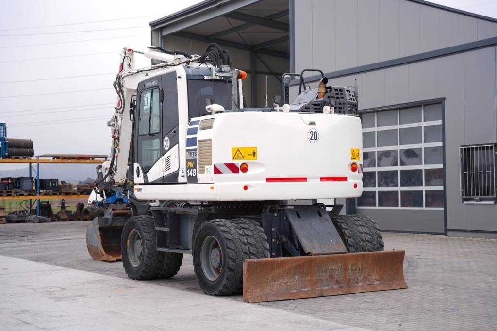 Komatsu PW 148-11 - Kolesové rýpadlo: obrázok 3 Komatsu PW 148-11 - Kolesové rýpadlo: obrázok 3
