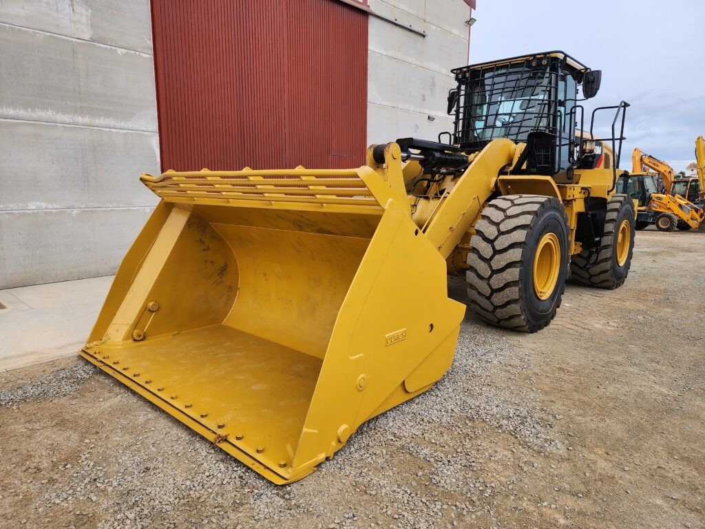 CAT 950M - Kolesový nakladač: obrázok 2 CAT 950M - Kolesový nakladač: obrázok 2