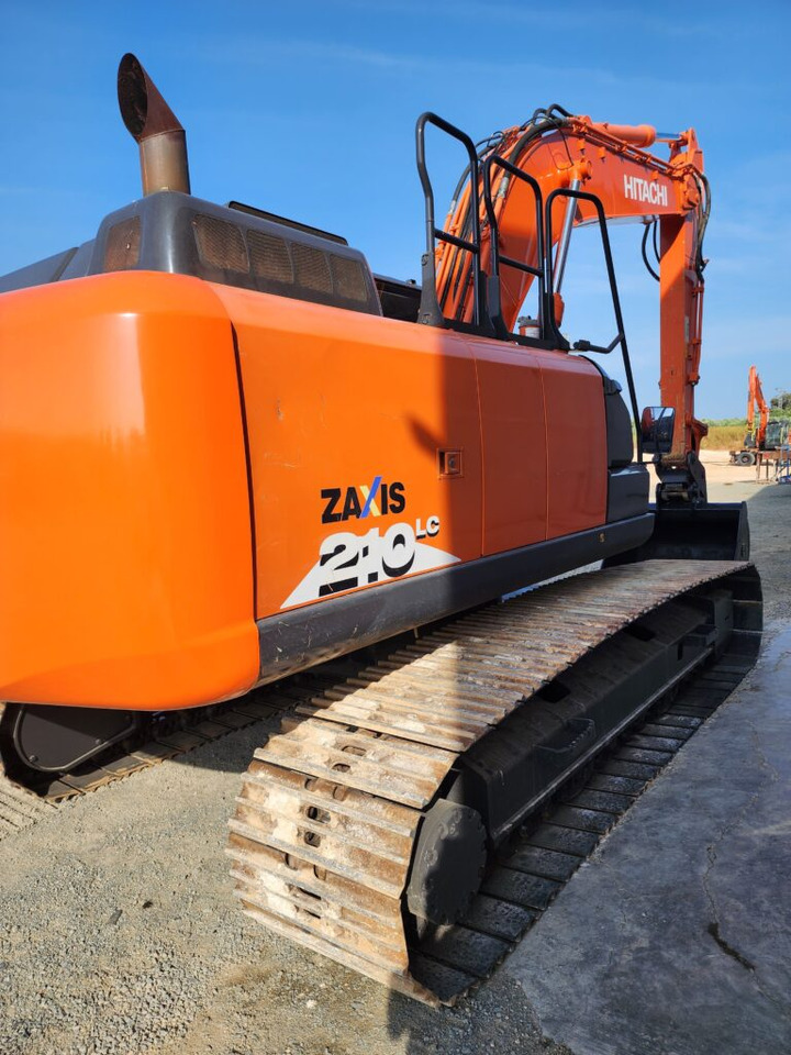 HITACHI ZX210LC-6 - Pásové rýpadlo: obrázok 4 HITACHI ZX210LC-6 - Pásové rýpadlo: obrázok 4