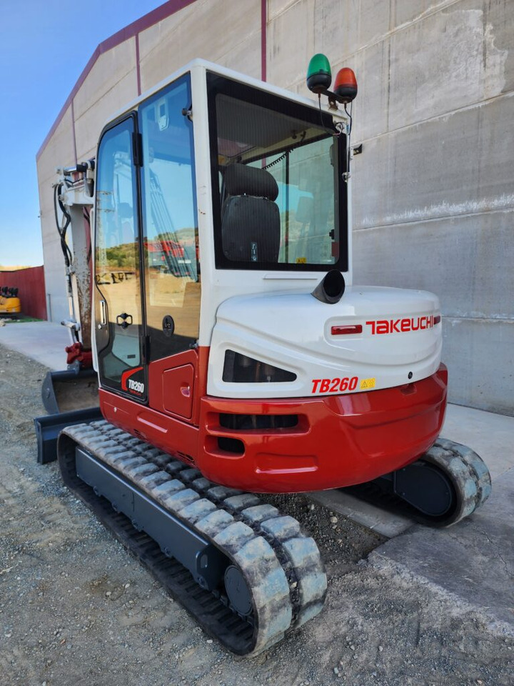 TAKEUCHI TB260 - Mini rýpadlo: obrázok 4 TAKEUCHI TB260 - Mini rýpadlo: obrázok 4