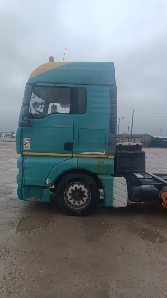 MAN TGA 18440 - Nákladné vozidlo na prepravu automobilov: obrázok 4 MAN TGA 18440 - Nákladné vozidlo na prepravu automobilov: obrázok 4