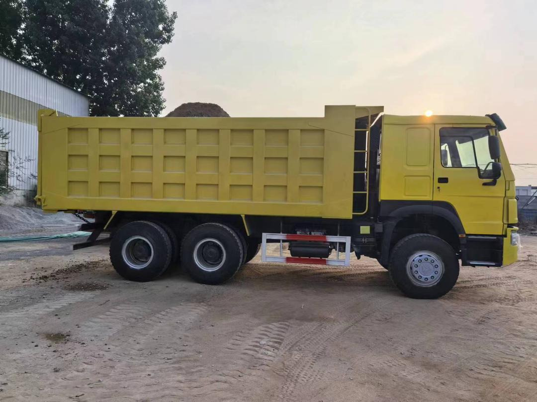 Howo Tipper Truck 371 - Sklápač: obrázok 2 Howo Tipper Truck 371 - Sklápač: obrázok 2