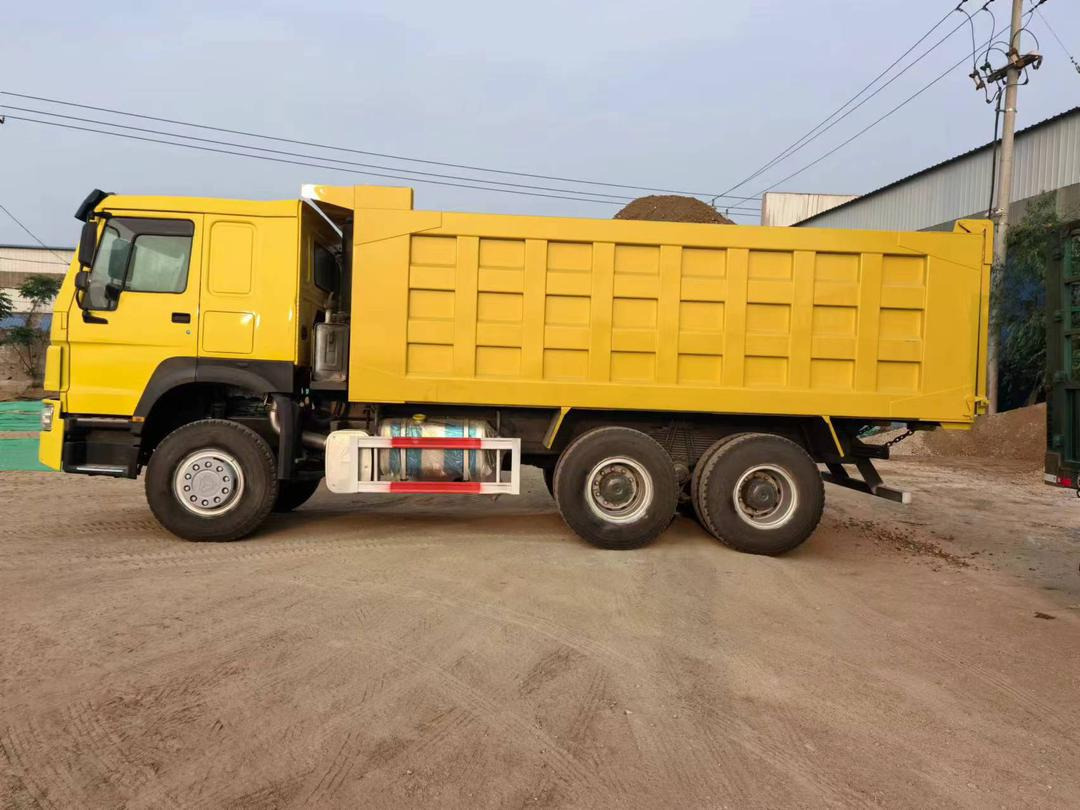 Howo Tipper Truck 371 - Sklápač: obrázok 1 Howo Tipper Truck 371 - Sklápač: obrázok 1