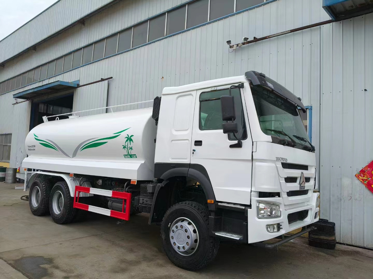 Howo 20 cubic meters 290hp/336hp/371hp/375hp water tanker - Cisternové vozidlo: obrázok 1 Howo 20 cubic meters 290hp/336hp/371hp/375hp water tanker - Cisternové vozidlo: obrázok 1