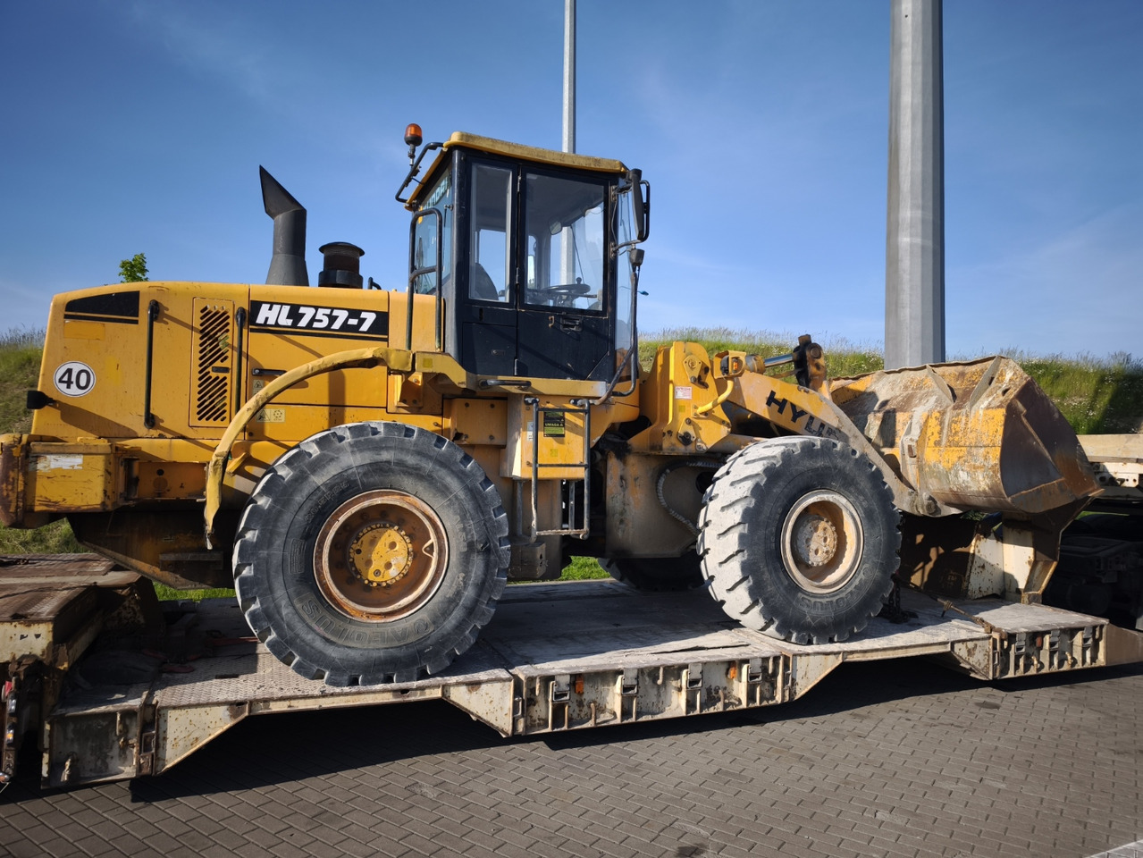 Kolesový nakladač HYUNDAI 757-7: obrázok 18 Kolesový nakladač HYUNDAI 757-7: obrázok 18