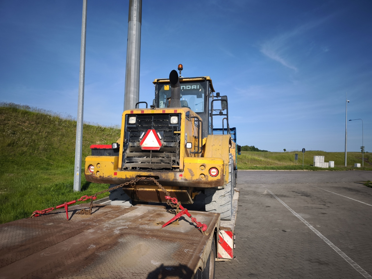 Kolesový nakladač HYUNDAI 757-7: obrázok 16 Kolesový nakladač HYUNDAI 757-7: obrázok 16