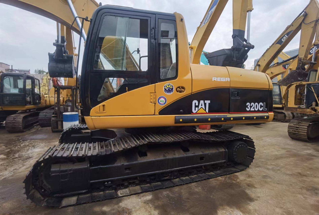 20Tons excavator Used CAT Excavator 320B 320BL 320C 320CL 320D 320D2 320D2L Made In Japan - Pásové rýpadlo: obrázok 4 20Tons excavator Used CAT Excavator 320B 320BL 320C 320CL 320D 320D2 320D2L Made In Japan - Pásové rýpadlo: obrázok 4