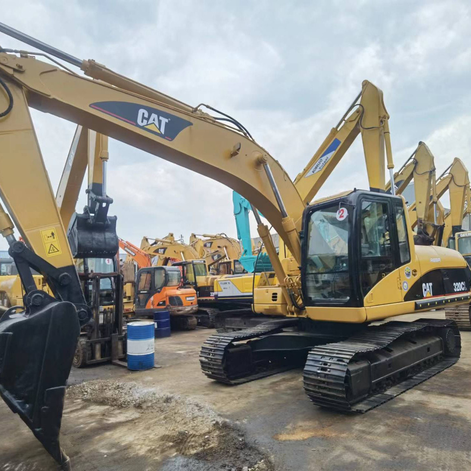 20Tons excavator Used CAT Excavator 320B 320BL 320C 320CL 320D 320D2 320D2L Made In Japan - Pásové rýpadlo: obrázok 1 20Tons excavator Used CAT Excavator 320B 320BL 320C 320CL 320D 320D2 320D2L Made In Japan - Pásové rýpadlo: obrázok 1