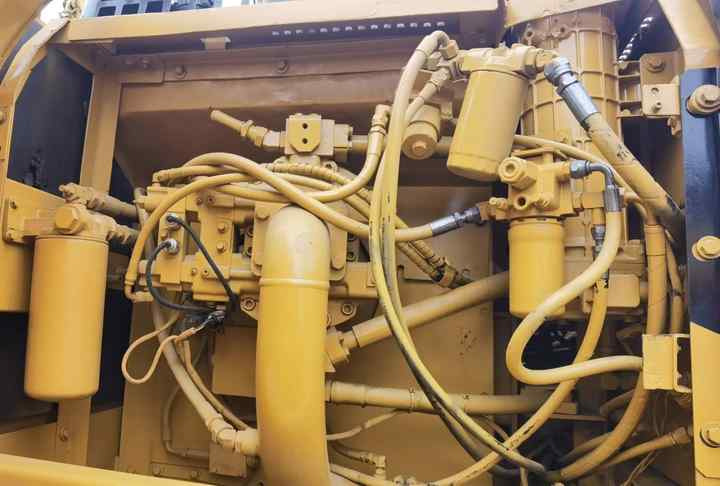 30 Ton Heavy Excavator Japan Origin Cat 330d 330dl 330d2 Fairly Used Caterpillar Mining Excavator With Jack Hammer In Shanghai - Pásové rýpadlo: obrázok 3 30 Ton Heavy Excavator Japan Origin Cat 330d 330dl 330d2 Fairly Used Caterpillar Mining Excavator With Jack Hammer In Shanghai - Pásové rýpadlo: obrázok 3