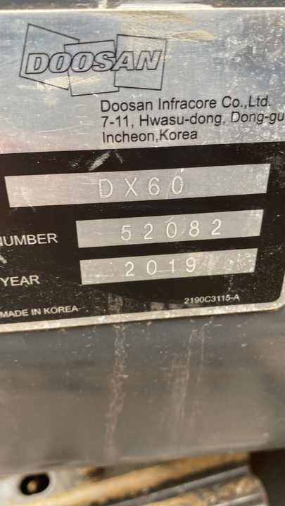 Awesome Performance Korea Imported Small Scale Used Doosan Dx60 Excavator in Shanghai - Pásové rýpadlo: obrázok 5 Awesome Performance Korea Imported Small Scale Used Doosan Dx60 Excavator in Shanghai - Pásové rýpadlo: obrázok 5