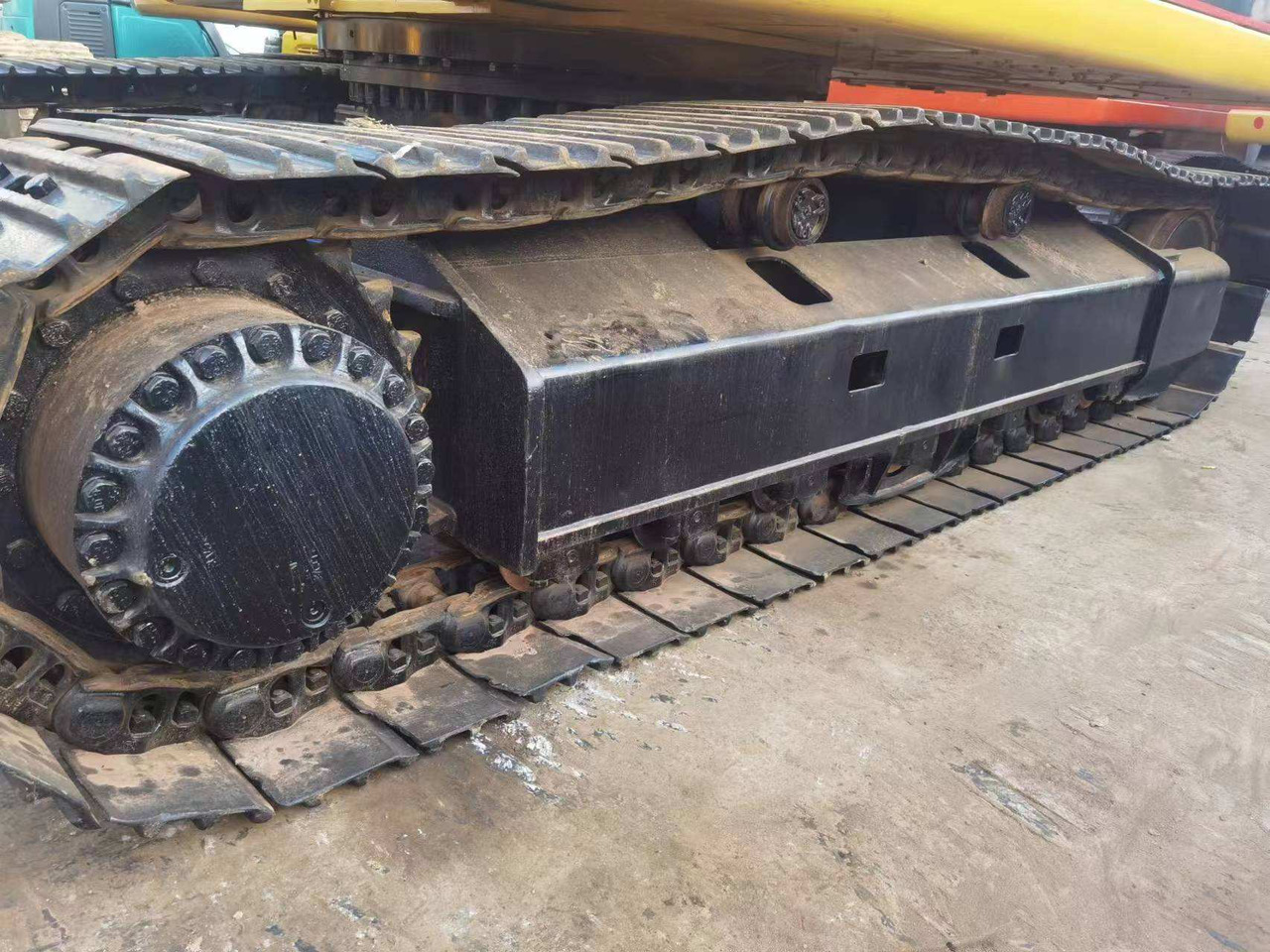 CAT 330C 330D 30Tons excavator Used CAT Excavator - Pásové rýpadlo: obrázok 5 CAT 330C 330D 30Tons excavator Used CAT Excavator - Pásové rýpadlo: obrázok 5