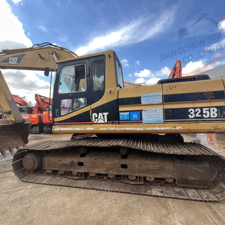 Good Condition Good price Second Hand Caterpillar 325bl Excavator Used Cat 325b 325bl in stock - Pásové rýpadlo: obrázok 1 Good Condition Good price Second Hand Caterpillar 325bl Excavator Used Cat 325b 325bl in stock - Pásové rýpadlo: obrázok 1