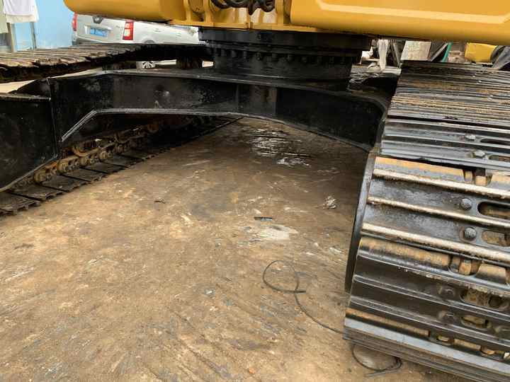 Good Condition Second Hand Caterpillar 325bl Excavator Used Cat 325b 325bl with good condition - Pásové rýpadlo: obrázok 2 Good Condition Second Hand Caterpillar 325bl Excavator Used Cat 325b 325bl with good condition - Pásové rýpadlo: obrázok 2