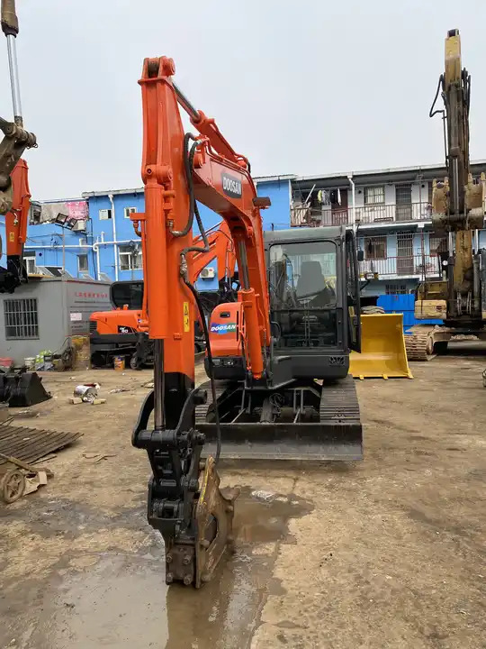 Good Sales 6t Mini Excavator,Small Excavating Machine Korea Doosan Used Excavators Doosan Dx60 For Sale With Nice Work Condition - Pásové rýpadlo: obrázok 4 Good Sales 6t Mini Excavator,Small Excavating Machine Korea Doosan Used Excavators Doosan Dx60 For Sale With Nice Work Condition - Pásové rýpadlo: obrázok 4
