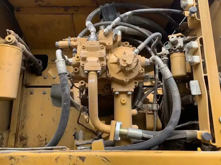 Heavy Cat Mining Excavator Cat 349d, 340d, 345D, 336D Excellent Secondhand Excavator in Shanghai - Rýpadlo: obrázok 5 Heavy Cat Mining Excavator Cat 349d, 340d, 345D, 336D Excellent Secondhand Excavator in Shanghai - Rýpadlo: obrázok 5
