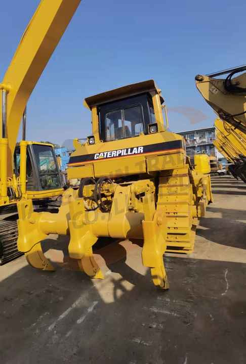 Japan Imported Caterpillar D7R Bulldozer Japan Original Cat D7G D7R D9n D8r Used Bulldozers - Buldozér: obrázok 3 Japan Imported Caterpillar D7R Bulldozer Japan Original Cat D7G D7R D9n D8r Used Bulldozers - Buldozér: obrázok 3