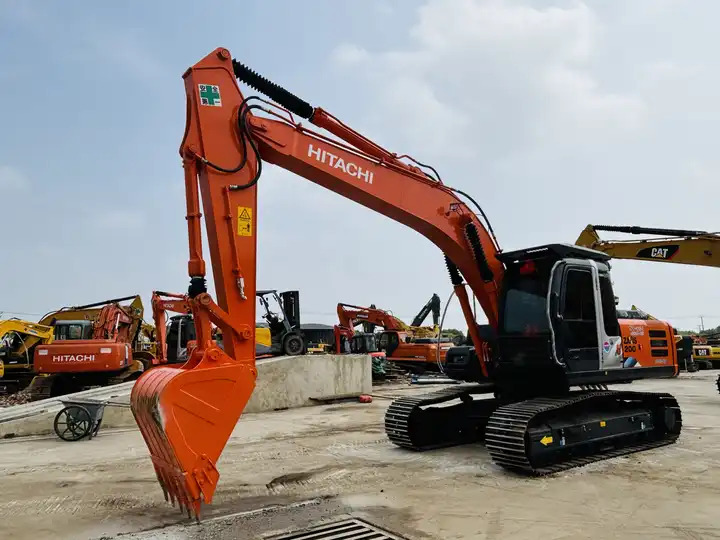 Japan Original 20t Excavator Hitachi Zx200-3g Zx200 Crawler Excavator With 6bg1 Engine In Shanghai - Pásové rýpadlo: obrázok 4 Japan Original 20t Excavator Hitachi Zx200-3g Zx200 Crawler Excavator With 6bg1 Engine In Shanghai - Pásové rýpadlo: obrázok 4