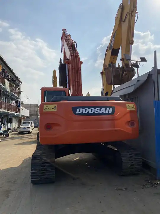 Korea Used Excavator 20ton Doosan Dx225 Dx220 Dx200 Hydraulic Crawler Second Hand Doosan 20ton 22ton Excavator - Rýpadlo: obrázok 5 Korea Used Excavator 20ton Doosan Dx225 Dx220 Dx200 Hydraulic Crawler Second Hand Doosan 20ton 22ton Excavator - Rýpadlo: obrázok 5