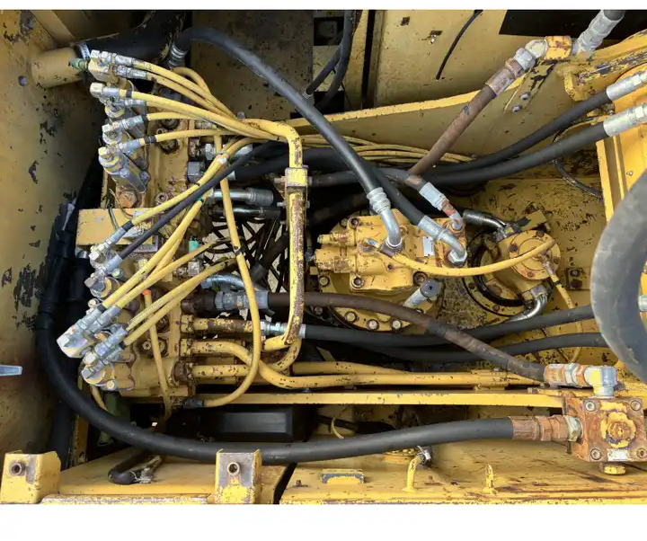 Original Japan Caterpillar Hydraulic Crawler Digger Cat320d Used Excavator Cat 320bl/325D/330bl/336D - Pásové rýpadlo: obrázok 3 Original Japan Caterpillar Hydraulic Crawler Digger Cat320d Used Excavator Cat 320bl/325D/330bl/336D - Pásové rýpadlo: obrázok 3