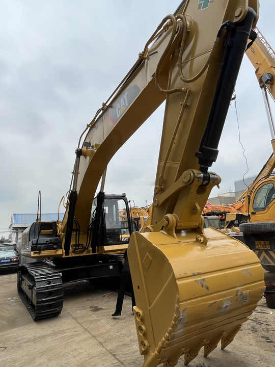 Original japan Used CAT 320D 320D2 crawler excavator CAT 320 used excavators 20 tons excavator for sale - Pásové rýpadlo: obrázok 5 Original japan Used CAT 320D 320D2 crawler excavator CAT 320 used excavators 20 tons excavator for sale - Pásové rýpadlo: obrázok 5