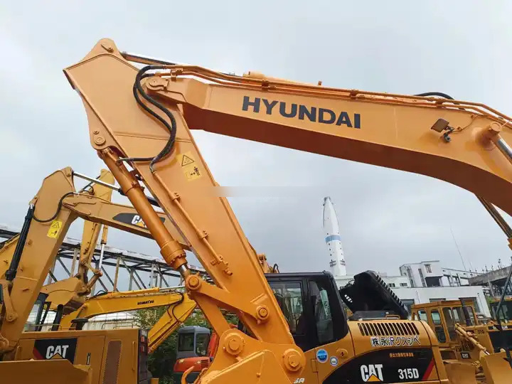 Second hand Crawler Original Hyundai Excavator R220L VS-9S  220LC 215LC for Sale Used Hyundai Excavator Hyundai - Pásové rýpadlo: obrázok 2 Second hand Crawler Original Hyundai Excavator R220L VS-9S  220LC 215LC for Sale Used Hyundai Excavator Hyundai - Pásové rýpadlo: obrázok 2