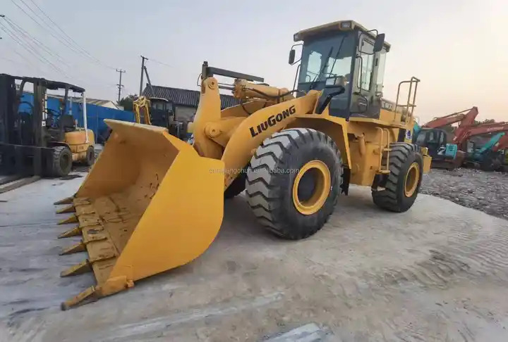 Second hand LiuGong wheel loader LG856 China made Liugong LG856 , hot sale new construction machinery 5 Ton Wheel L - Kolesový nakladač: obrázok 3 Second hand LiuGong wheel loader LG856 China made Liugong LG856 , hot sale new construction machinery 5 Ton Wheel L - Kolesový nakladač: obrázok 3