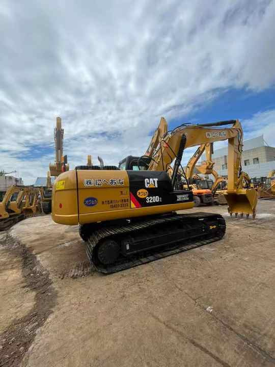 Used CAT second hand Caterpillar 320 320B 320C 320D Excavator Excavadoras de segunda mano - Rýpadlo: obrázok 5 Used CAT second hand Caterpillar 320 320B 320C 320D Excavator Excavadoras de segunda mano - Rýpadlo: obrázok 5