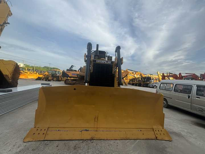 Used Caterpillar bulldozer CAT D8R on sale - Buldozér: obrázok 2 Used Caterpillar bulldozer CAT D8R on sale - Buldozér: obrázok 2