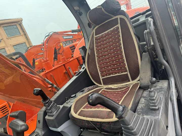 Used Excavator Doosan DX75-9C Second-hand Excavator Digger DX75-9C Compact Shovel Crawler Doosan 75 Excavator Doosan Dx75-9C - Pásové rýpadlo: obrázok 5 Used Excavator Doosan DX75-9C Second-hand Excavator Digger DX75-9C Compact Shovel Crawler Doosan 75 Excavator Doosan Dx75-9C - Pásové rýpadlo: obrázok 5
