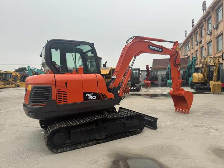 Used Excavator Doosan Dx60 Excavators Mini Machinery Doosan Dx60 Dx80 Dx75 for Sale - Pásové rýpadlo: obrázok 3 Used Excavator Doosan Dx60 Excavators Mini Machinery Doosan Dx60 Dx80 Dx75 for Sale - Pásové rýpadlo: obrázok 3