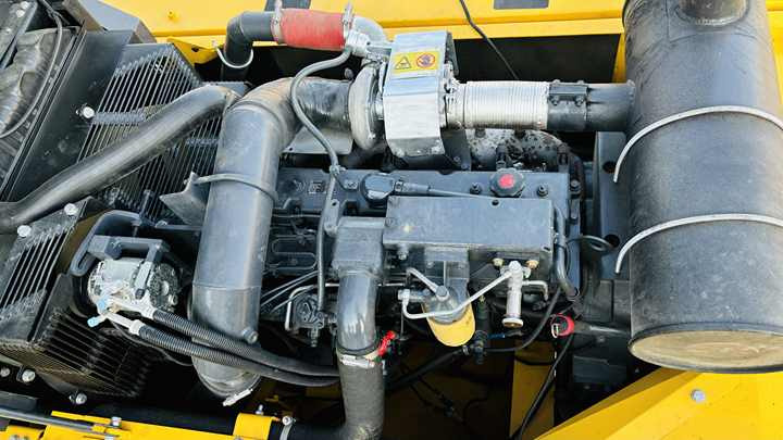 Used Japan Excavator komatsu Pc350 Crawler Excavator/used Heavy Duty Equipment/komatsu Used Excavator Pc350-7 - Pásové rýpadlo: obrázok 5 Used Japan Excavator komatsu Pc350 Crawler Excavator/used Heavy Duty Equipment/komatsu Used Excavator Pc350-7 - Pásové rýpadlo: obrázok 5