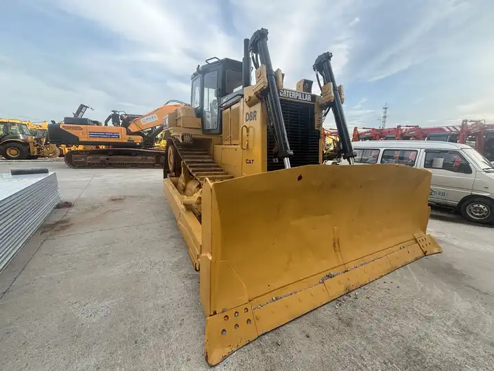 Used caterpillar bulldozer d8r for sale original used crawler bulldozer - Buldozér: obrázok 5 Used caterpillar bulldozer d8r for sale original used crawler bulldozer - Buldozér: obrázok 5