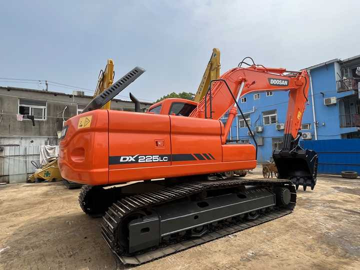 Used excavator doosan dx60 excavators earth-moving machinery doosan dx60 dx80 dx75 dx225 for sale - Pásové rýpadlo: obrázok 3 Used excavator doosan dx60 excavators earth-moving machinery doosan dx60 dx80 dx75 dx225 for sale - Pásové rýpadlo: obrázok 3