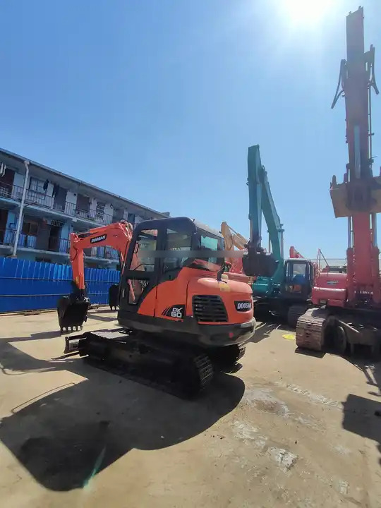 Used excavator doosan dx60 excavators earth-moving machinery doosan dx60 dx80 dx75 dx225 for sale - Pásové rýpadlo: obrázok 5 Used excavator doosan dx60 excavators earth-moving machinery doosan dx60 dx80 dx75 dx225 for sale - Pásové rýpadlo: obrázok 5
