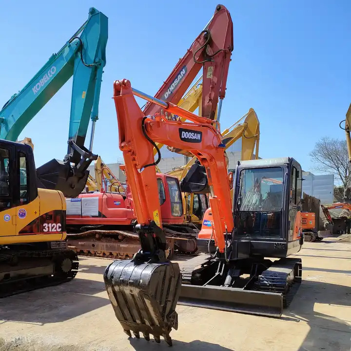 Used excavator doosan dx60 excavators earth-moving machinery doosan dx60 dx80 dx75 dx225 for sale - Pásové rýpadlo: obrázok 1 Used excavator doosan dx60 excavators earth-moving machinery doosan dx60 dx80 dx75 dx225 for sale - Pásové rýpadlo: obrázok 1