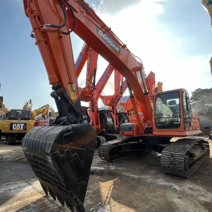 Competitive Used Machinery Doosan300 dx300lc Hydraulic Crawler Backhoe Digger 30ton Used Excavator Doosan DX300LC - Pásové rýpadlo: obrázok 1 Competitive Used Machinery Doosan300 dx300lc Hydraulic Crawler Backhoe Digger 30ton Used Excavator Doosan DX300LC - Pásové rýpadlo: obrázok 1