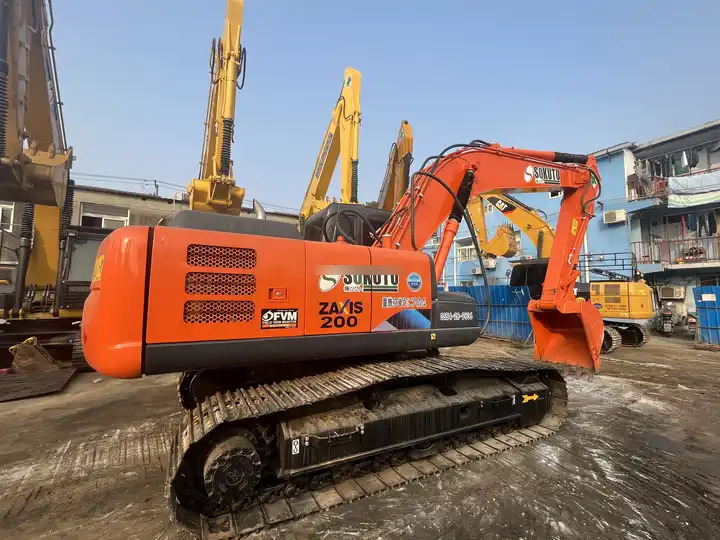 Original Japan cheap used hitachi zaxis 200 zx200-3g crawler excavator Weight 20 ton Construction on Sale - Pásové rýpadlo: obrázok 3 Original Japan cheap used hitachi zaxis 200 zx200-3g crawler excavator Weight 20 ton Construction on Sale - Pásové rýpadlo: obrázok 3
