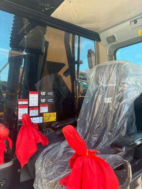 Used Excavator cat 320dsed Excavator Original Crawler Used CAT 320 Excavator 320D Caterpillar Machinery - Pásové rýpadlo: obrázok 4 Used Excavator cat 320dsed Excavator Original Crawler Used CAT 320 Excavator 320D Caterpillar Machinery - Pásové rýpadlo: obrázok 4