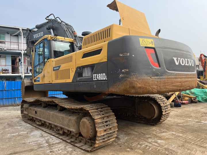 Used Volvo excavator EC 480DL in good condition for sale - Pásové rýpadlo: obrázok 5 Used Volvo excavator EC 480DL in good condition for sale - Pásové rýpadlo: obrázok 5