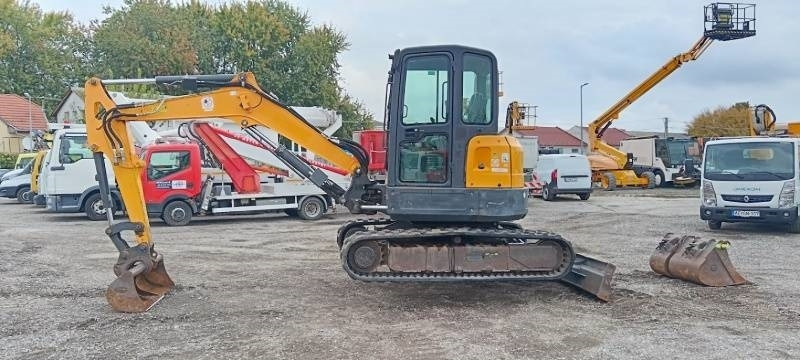 Mini rýpadlo Bobcat E50: obrázok 6