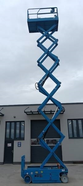 Samohybná plošiny Genie GS4047 - 13,7m - electric: obrázok 8