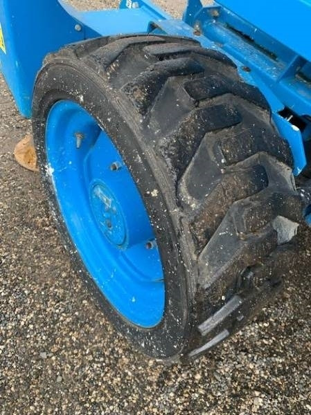 Leasing Genie GS4390 - 15,11m, diesel, 4x4  Genie GS4390 - 15,11m, diesel, 4x4: obrázok 10