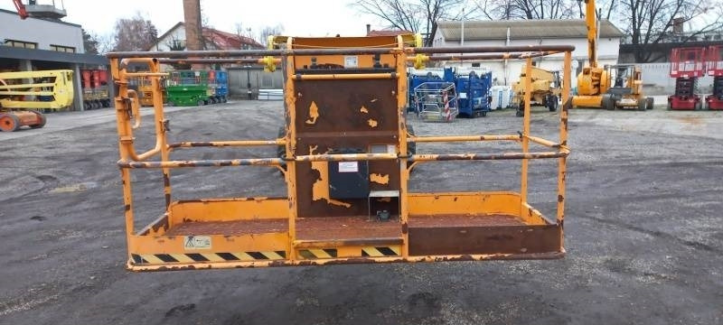 Genie S-45 - 15,7 m - 4x4 - diesel - Kĺbová pracovná plošina: obrázok 5 Genie S-45 - 15,7 m - 4x4 - diesel - Kĺbová pracovná plošina: obrázok 5