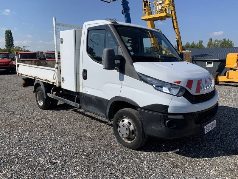 Iveco 35C13 - Tipper  - Sklápač: obrázok 2 Iveco 35C13 - Tipper  - Sklápač: obrázok 2