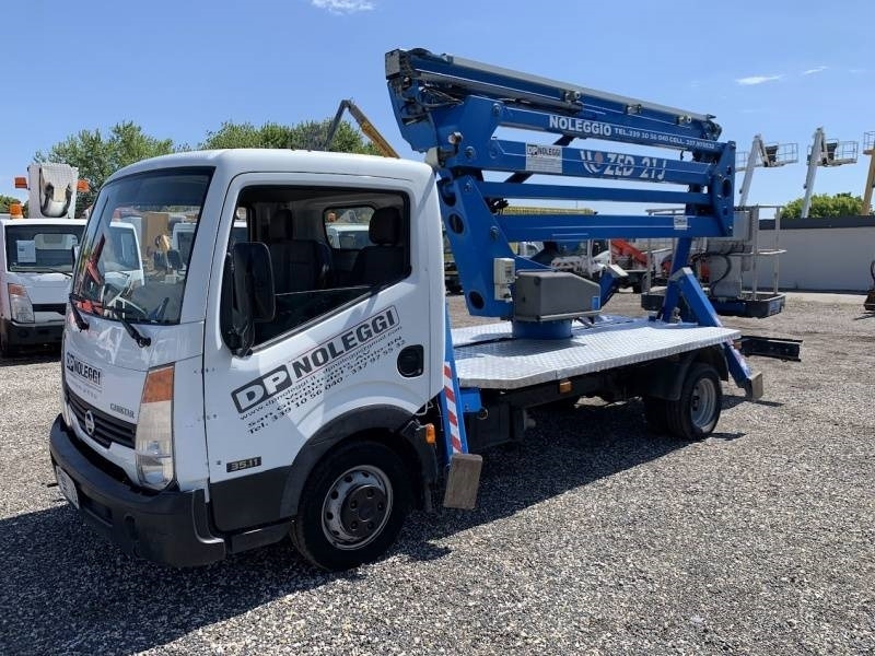 Nissan Cabstar CTE ZED 21 J - 21 m - 200 kg - Automobilová plošina: obrázok 2 Nissan Cabstar CTE ZED 21 J - 21 m - 200 kg - Automobilová plošina: obrázok 2