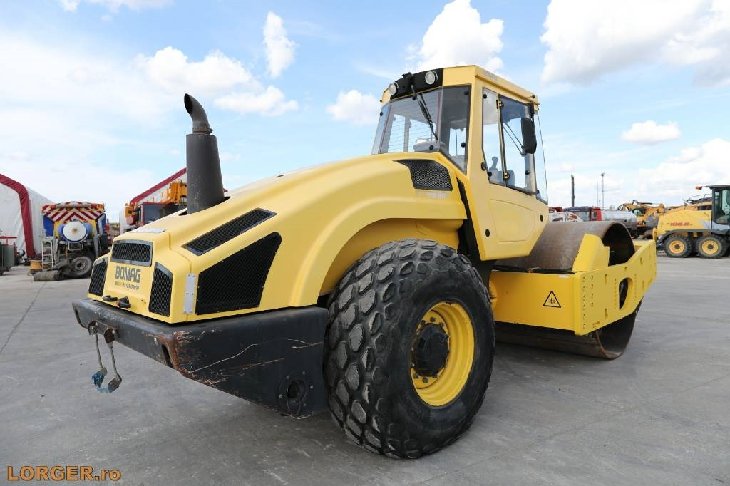 Bomag BW 219 D H-4 - Kompaktor: obrázok 3 Bomag BW 219 D H-4 - Kompaktor: obrázok 3