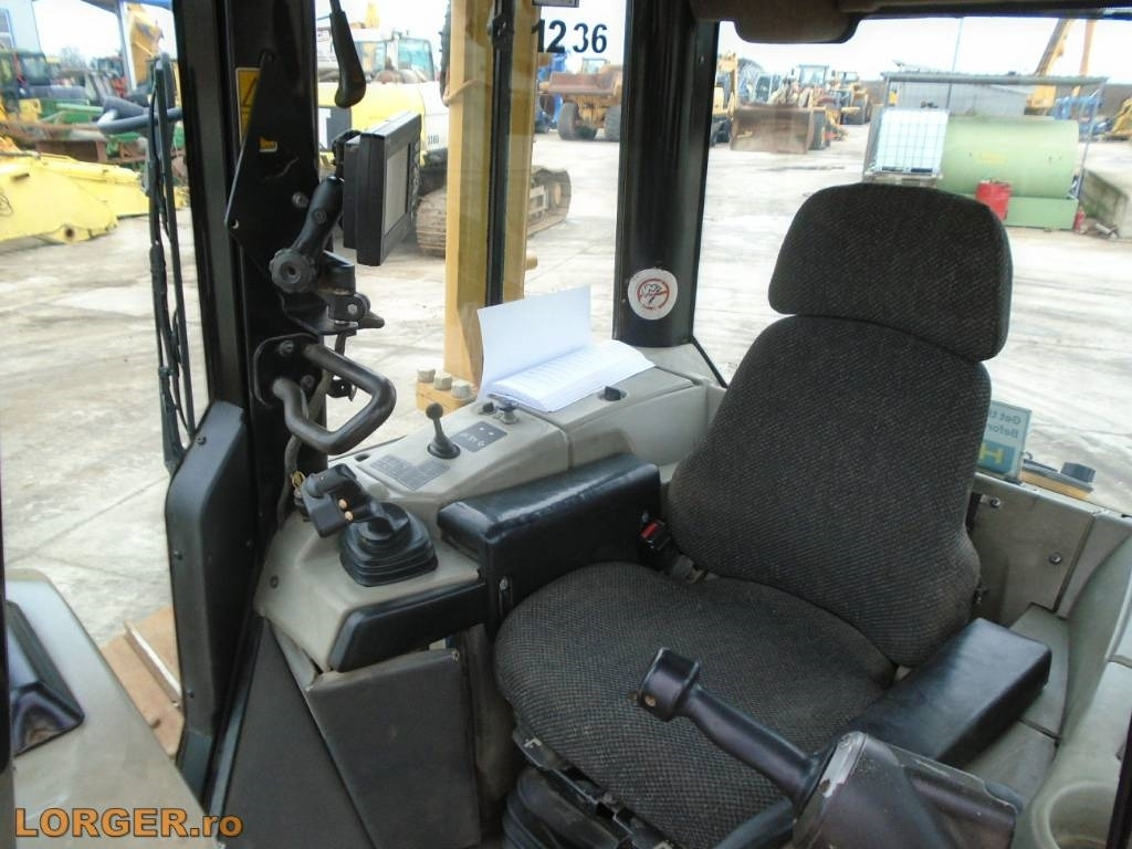 Leasing CAT D6N LGP CAT D6N LGP: obrázok 9 Leasing CAT D6N LGP CAT D6N LGP: obrázok 9