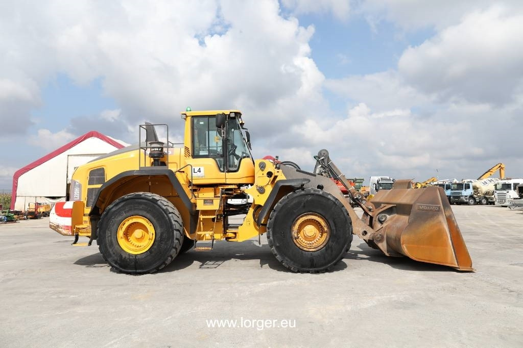 Volvo L 220 H - Kolesový nakladač: obrázok 2 Volvo L 220 H - Kolesový nakladač: obrázok 2
