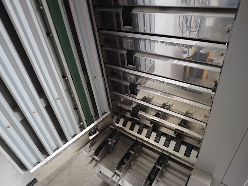 Horizon VAC-100 m | collator | 10 stations - Tlačiarenský stroj: obrázok 3 Horizon VAC-100 m | collator | 10 stations - Tlačiarenský stroj: obrázok 3